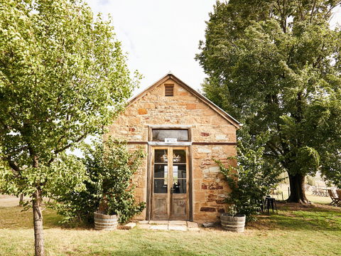 De Beaurepaire Wines - Accommodation Gladstone 2