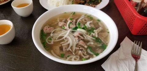 Dao Vien 2 - Accommodation Gladstone 0
