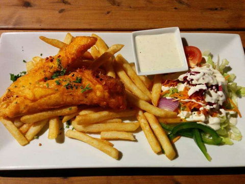 Shark Bay Hotel - Accommodation Gladstone 0
