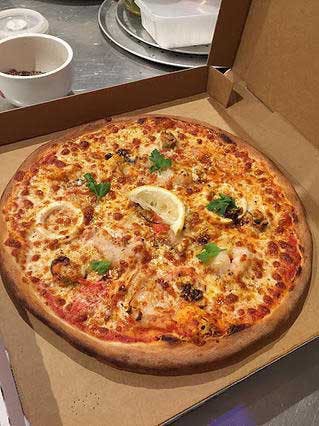 St Loui's Pizza & Pasta - Accommodation Gladstone 0