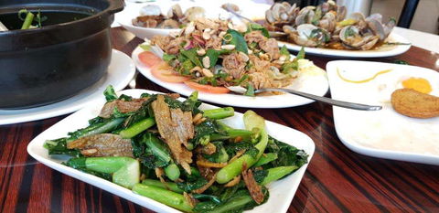 Tasty Cambodian - Accommodation Gladstone 0