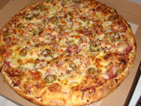 Angies Pizza Bar - Accommodation Gladstone 0