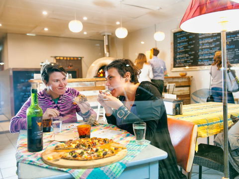 Earth Oven Wood Fired Pizza - Accommodation Gladstone 0