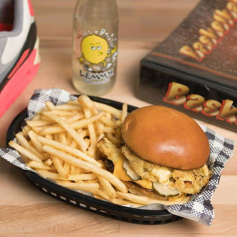 4 Ounces Burger Co - Alexandria - Accommodation Gladstone 0