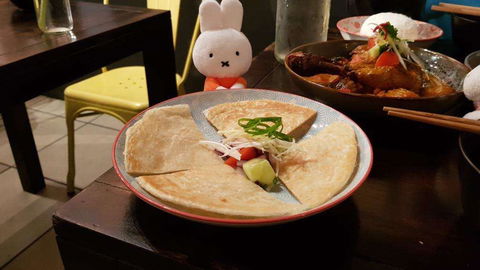 Khluk Street Food - Accommodation Gladstone 0