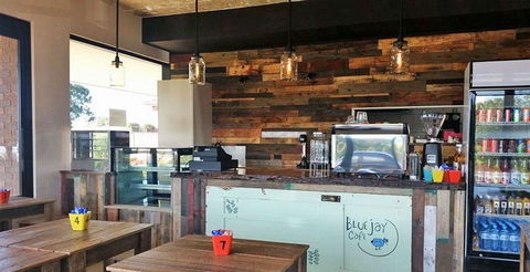 Blue Jay Cafe - Accommodation Gladstone 16