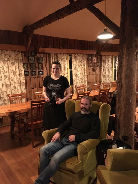 The Old Black Stump Restaurant & Function Room - Accommodation Gladstone 3