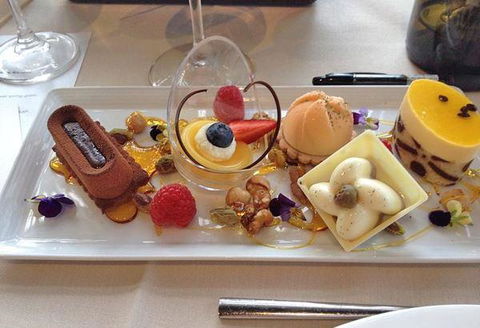 Courabyra Wines Restaurant - Accommodation Gladstone 6