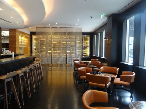 Adelphi Grill - Accommodation Gladstone 0