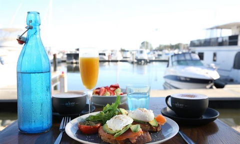 The Anchorage Cafe - Accommodation Gladstone 4