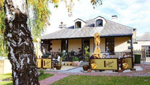 The Duchess Cafe - Accommodation Gladstone 0