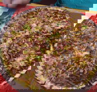 Red Grasshopper Pizza - Accommodation Gladstone