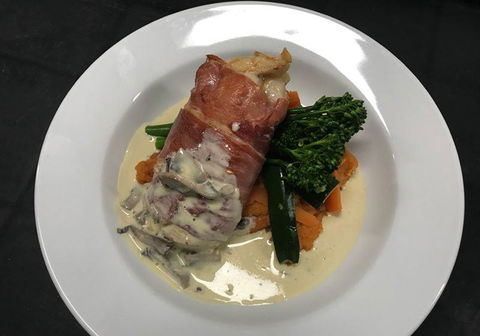Diggers By The Park Brasserie - Accommodation Gladstone 5