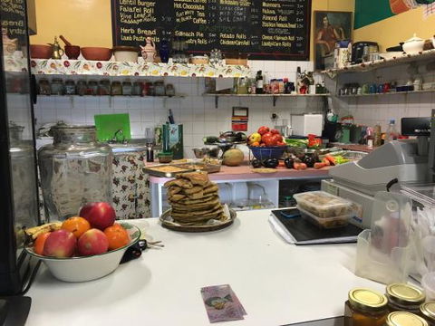 Nabiha's Kitchen - Accommodation Gladstone 0