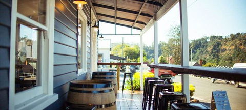 The Hub Pizza & Beer - Accommodation Gladstone 3