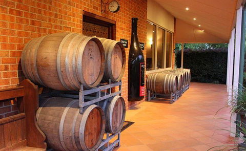 Wild Cattle Creek Estate Restaurant - Accommodation Gladstone 11