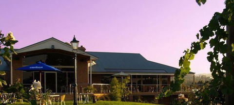 Wild Cattle Creek Estate Restaurant - Accommodation Gladstone 1