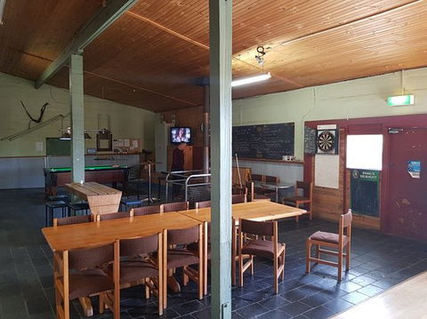 Yolla Tavern - Accommodation Gladstone 0