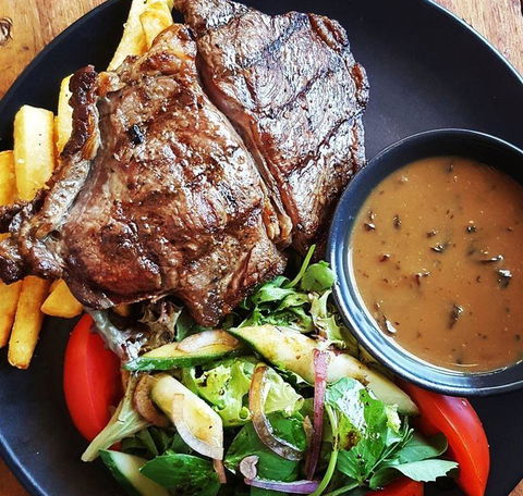 Andre's Cucina & Polenta Bar - Accommodation Gladstone 14