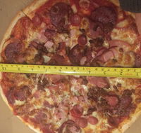Elvis Pizza - Accommodation Gladstone