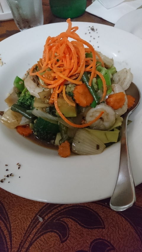 Som Thai Restaurant - Accommodation Gladstone 5