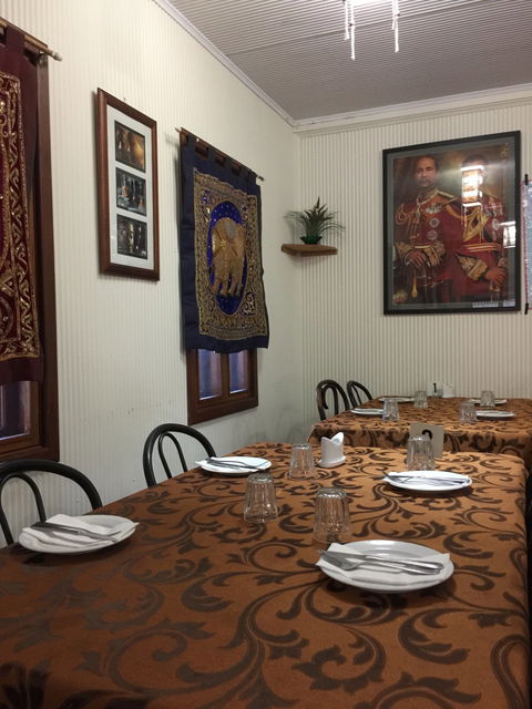Som Thai Restaurant - Accommodation Gladstone 6