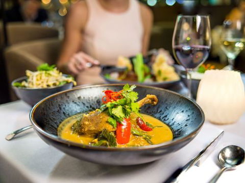 Tamarind Restaurant–Contemporary Dining - Accommodation Gladstone 1