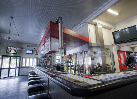 Red Beret Hotel - Accommodation Gladstone 2