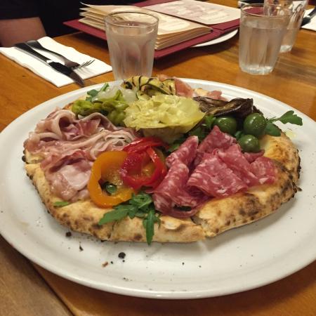 Alessandro’s Pizzeria Antipasto Bar - Accommodation Gladstone 0