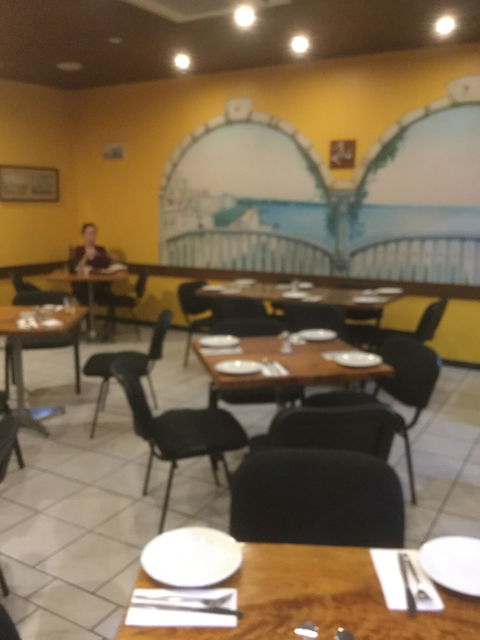 Bel Paese Pizzeria - Accommodation Gladstone 5