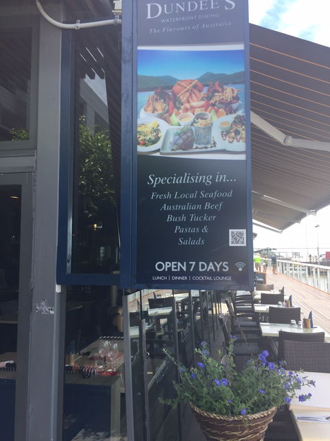 Dundee’s Restaurant On The Waterfront - Accommodation Gladstone 19