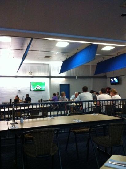 Jabiru Sports & Social Club Incorporated - Accommodation Gladstone 6