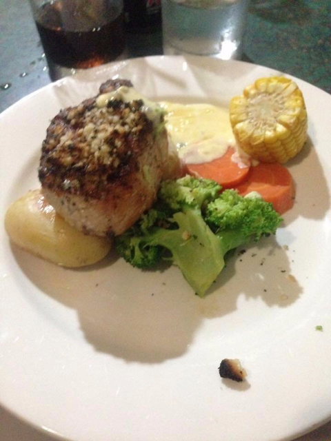 KBR’s Licensed Restaurant - Accommodation Gladstone 7