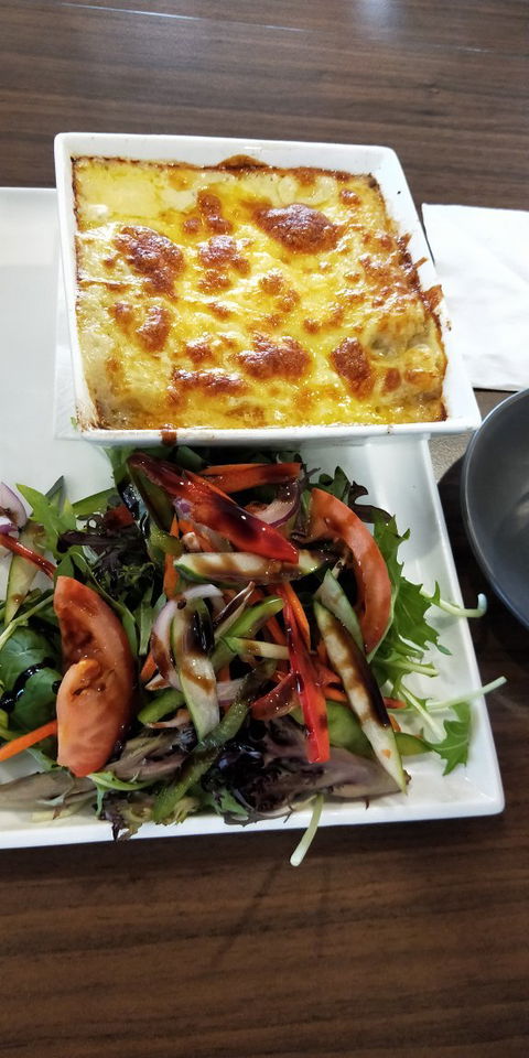 Lizards Bar & Restaurant - Accommodation Gladstone 4