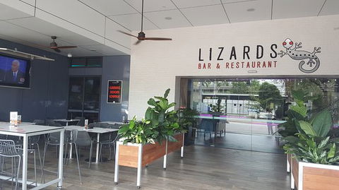 Lizards Bar & Restaurant - Accommodation Gladstone 0