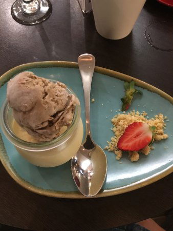 Finz Restaurant - Accommodation Gladstone 1