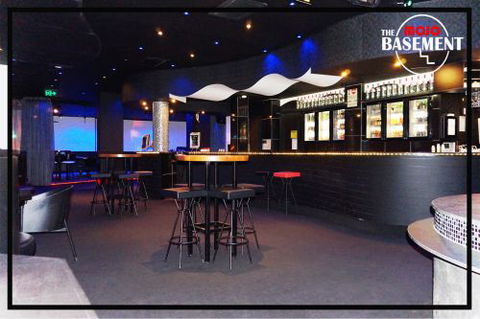Mojo @The Ambassador Hotel - Accommodation Gladstone 3