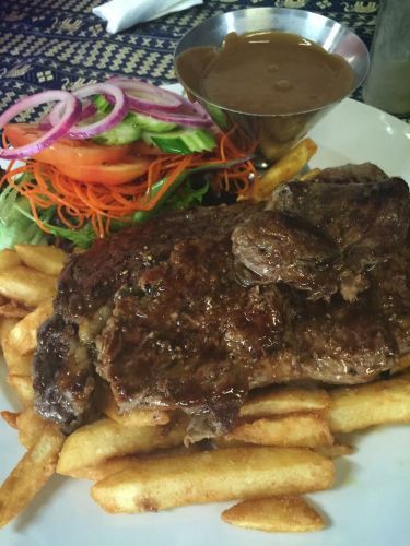 Num Whan Thai Restaurant - Accommodation Gladstone 2