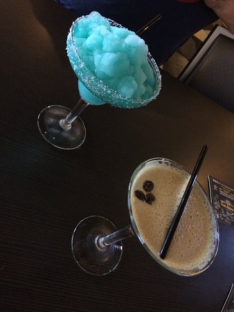 D Bar & Grill - Accommodation Gladstone 0
