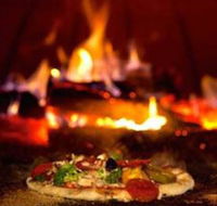 Jens Woodfired Pizzas - Accommodation Gladstone