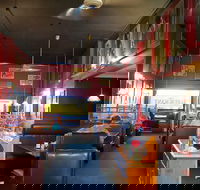 Lous Cafe Restaurant - Accommodation Gladstone