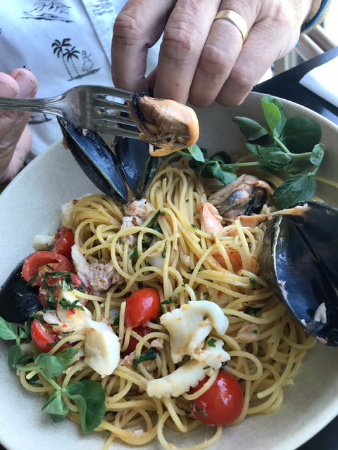 Pier 11 Restaurant  - Accommodation Gladstone 2