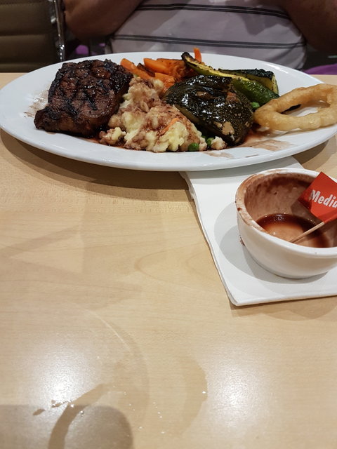 Tewantin-Noosa RSL & Citizens Memorial Club Inc - Accommodation Gladstone 6