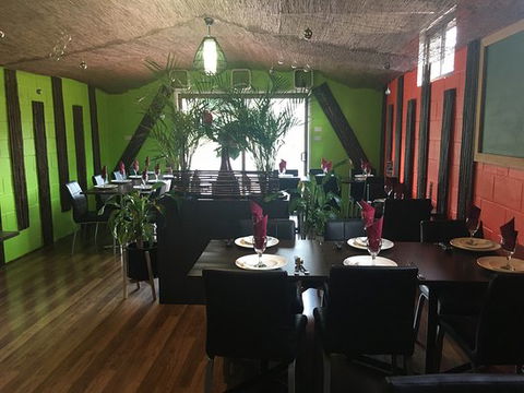 Yim Thai Gloucester - Accommodation Gladstone 1