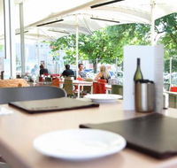 The Main Cafe - Accommodation Gladstone