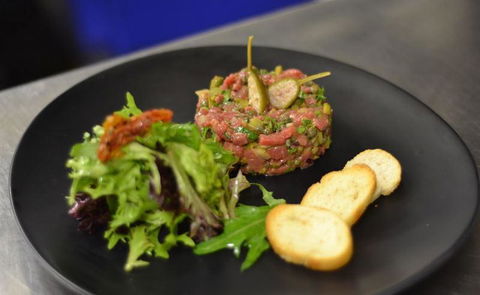 A La Bouffe Bar & Bistro - Accommodation Gladstone 16