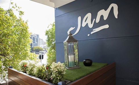 JAM - Accommodation Gladstone 24