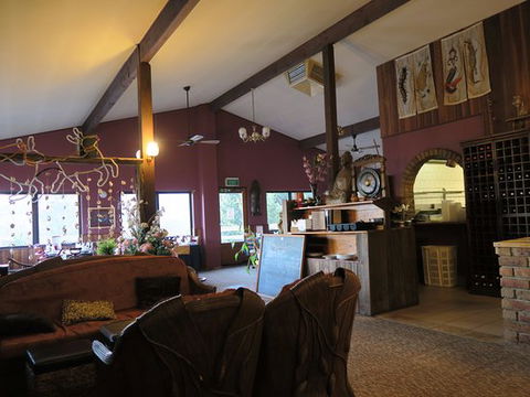 Maya Asian Cuisine - Accommodation Gladstone 0