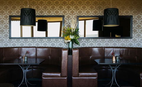 Skyline Restaurant - Accommodation Gladstone 2