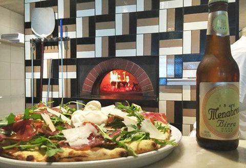 Stella Italian Kitchen And Pizzeria - Accommodation Gladstone 8